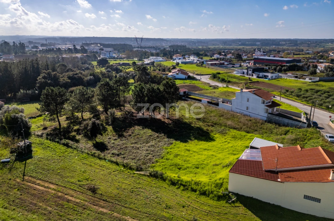 Terreno para Venda em Regueira de Pontes Foto 1