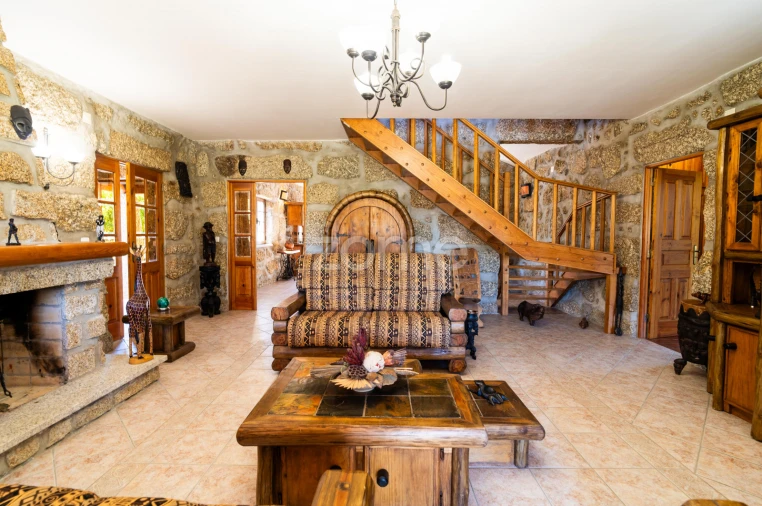 Quinta T3 para Venda em Currelos, Papízios e Sobral Foto 12