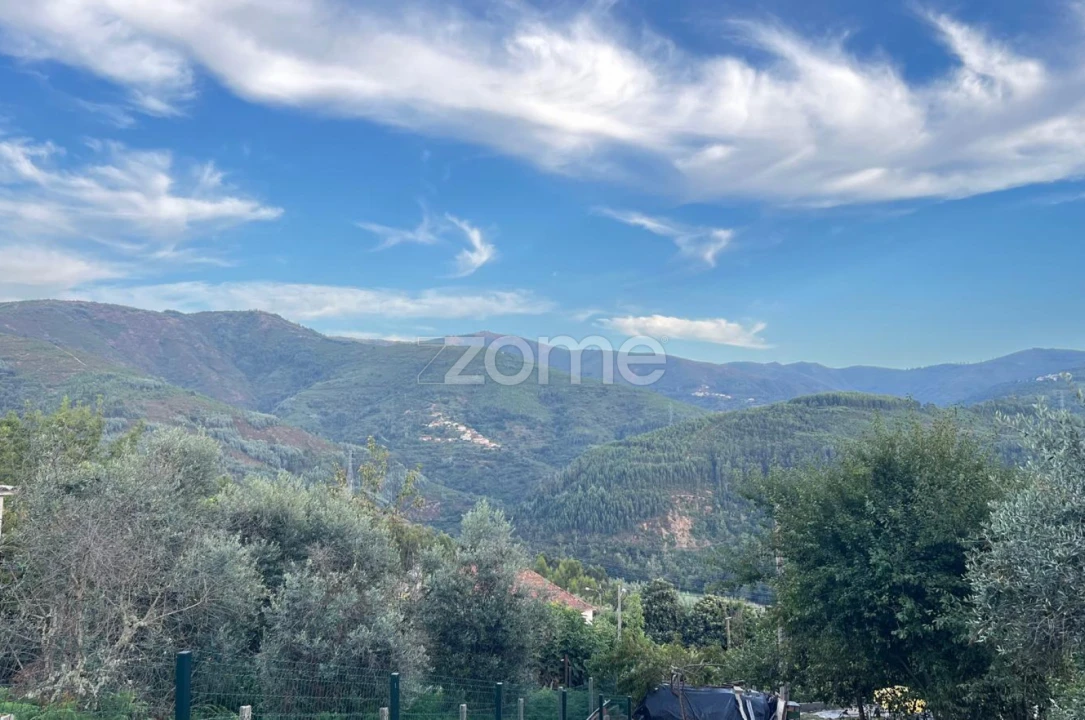 Moradia T4 para Venda em Folques Foto 23