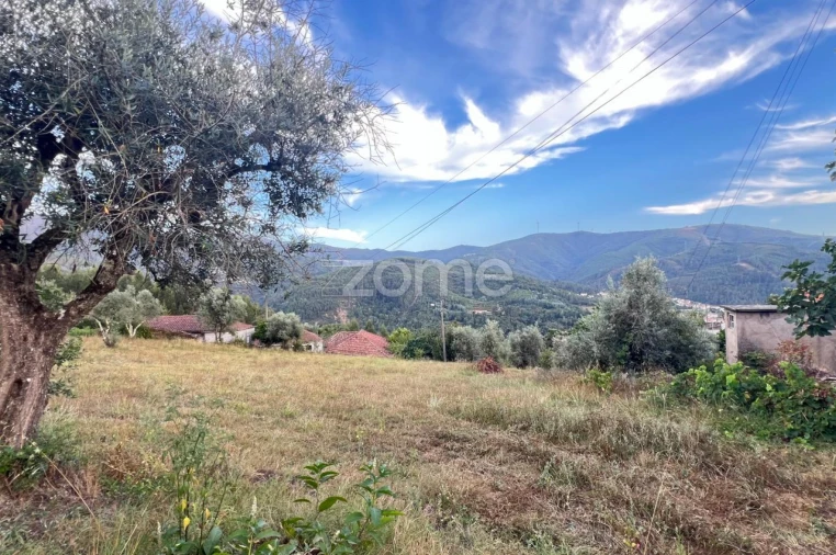 Moradia T4 para Venda em Folques Foto 21