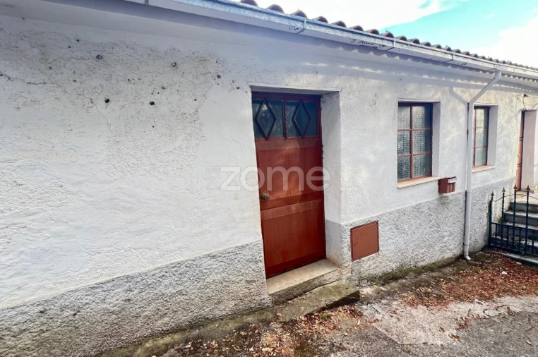 Moradia T4 para Venda em Folques Foto 9