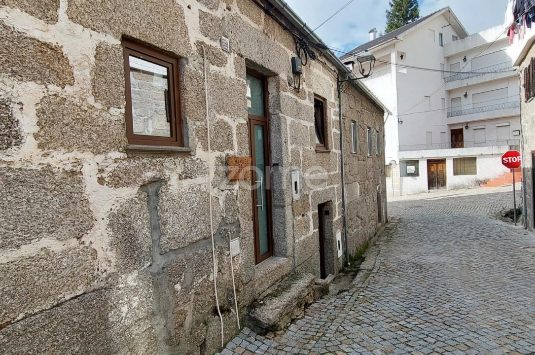 Moradia T4 para Venda em Sabugueiro Foto 5