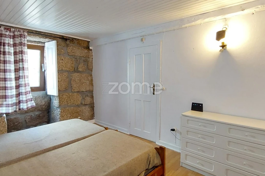 Moradia T4 para Venda em Sabugueiro Foto 22