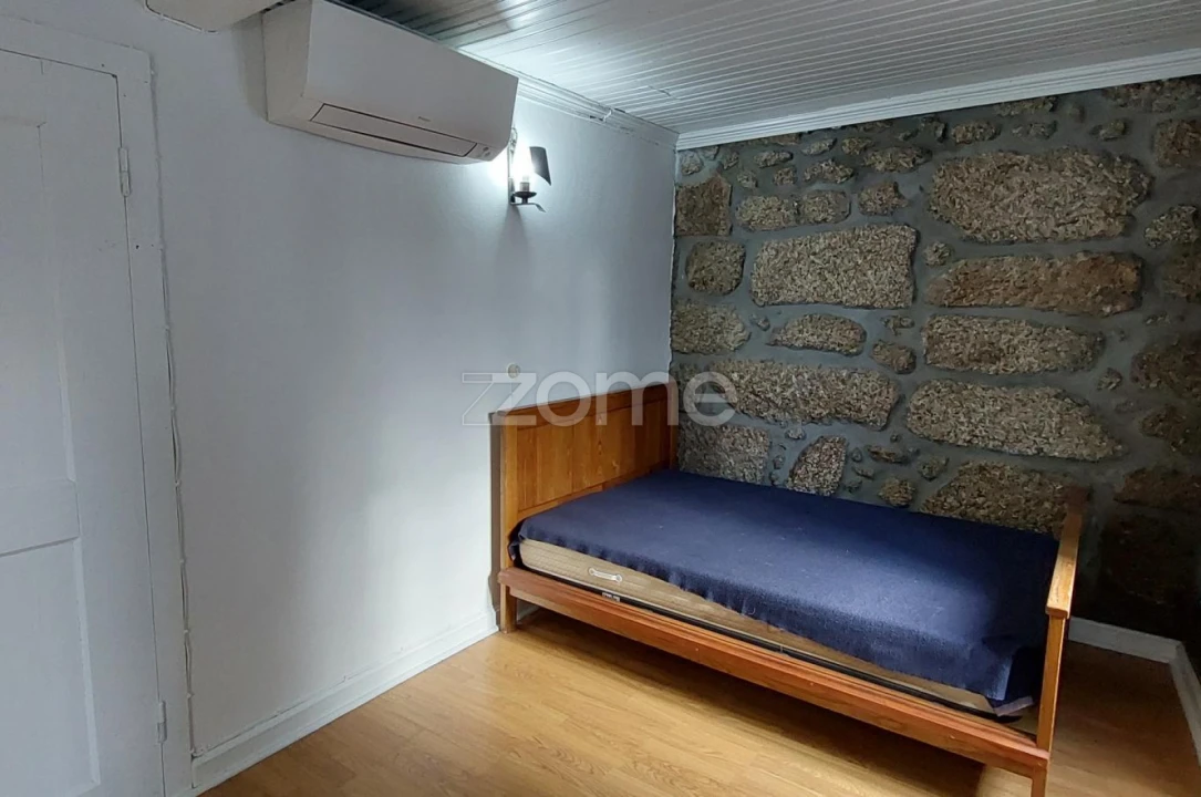 Moradia T4 para Venda em Sabugueiro Foto 30