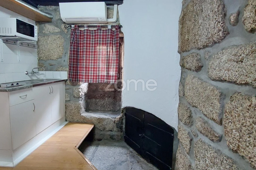 Moradia T4 para Venda em Sabugueiro Foto 37