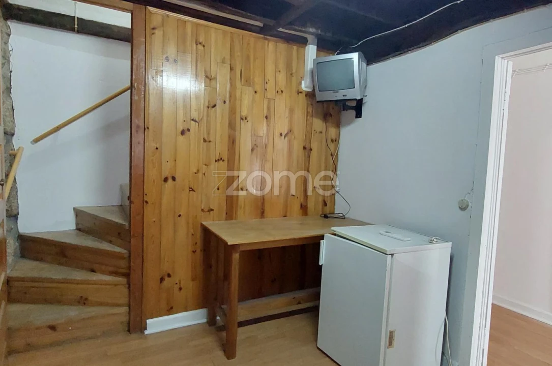 Moradia T4 para Venda em Sabugueiro Foto 38