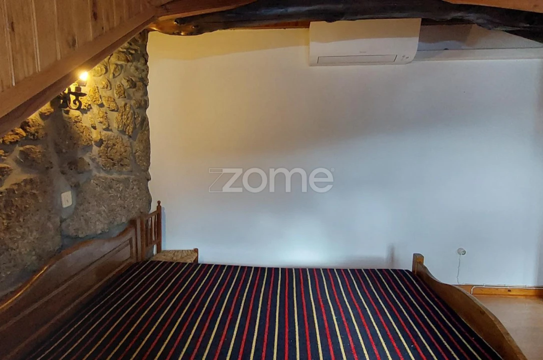 Moradia T4 para Venda em Sabugueiro Foto 42