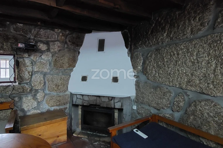 Moradia T4 para Venda em Sabugueiro Foto 13