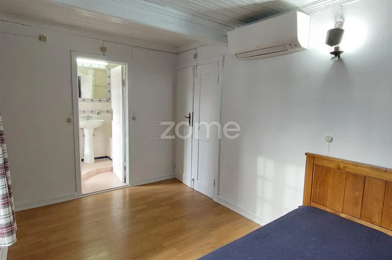 Moradia T4 para Venda em Sabugueiro Foto 32