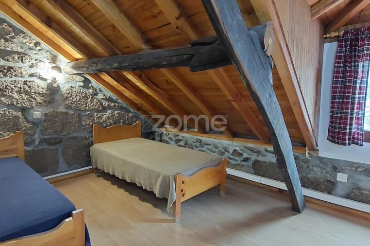 Moradia T4 para Venda em Sabugueiro Foto 49