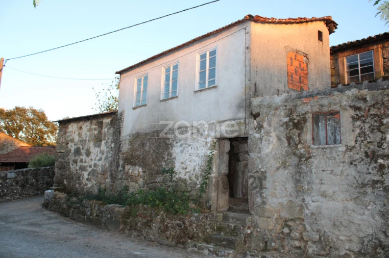 Moradia T4 para Venda em Castelo de Penalva