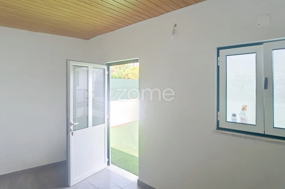 Moradia T9 para Venda em Taveiro, Ameal e Arzila Foto 3