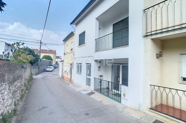 Moradia T9 para Venda em Taveiro, Ameal e Arzila Foto 10