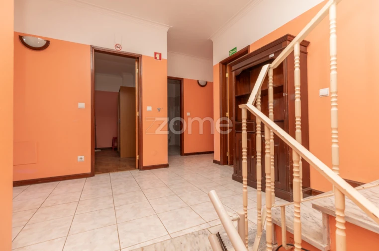 Moradia T9 para Venda em Taveiro, Ameal e Arzila Foto 27