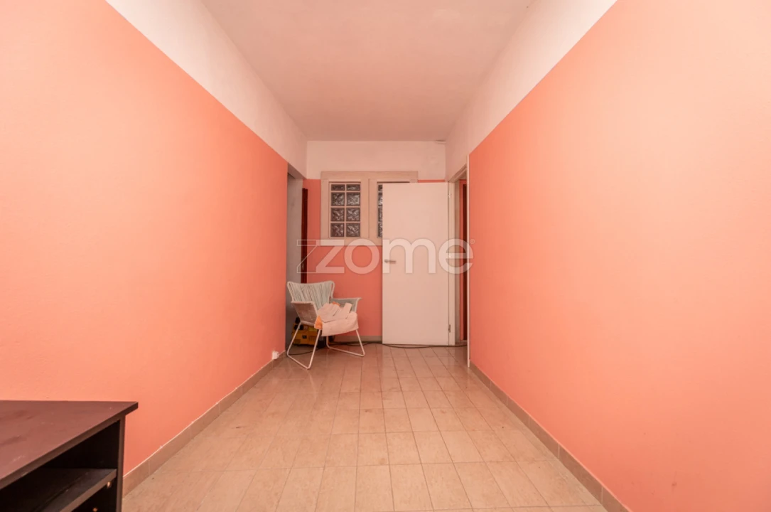 Moradia T9 para Venda em Taveiro, Ameal e Arzila Foto 7