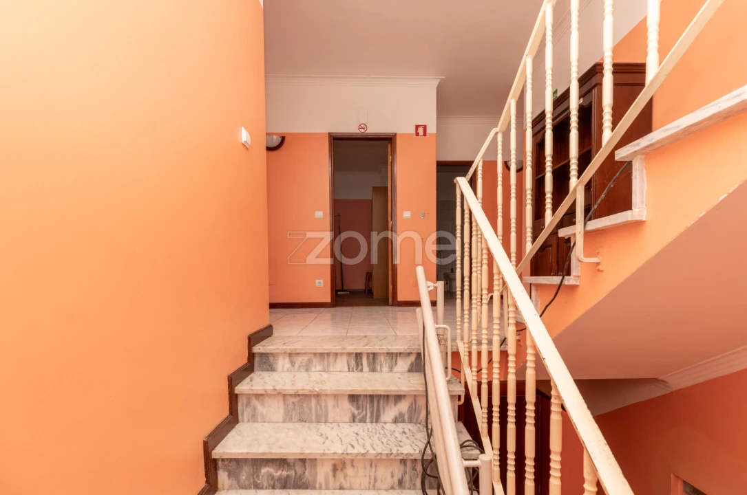 Moradia T9 para Venda em Taveiro, Ameal e Arzila Foto 26