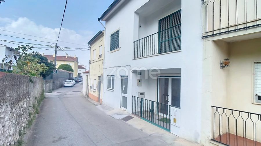 Moradia T9 para Venda em Taveiro, Ameal e Arzila