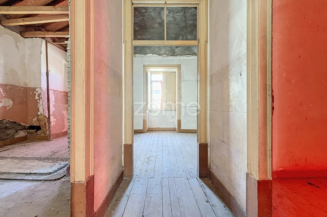 Prédio para Venda em Buarcos Foto 1