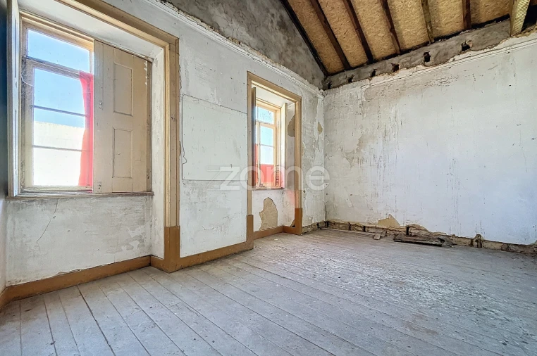 Prédio para Venda em Buarcos Foto 16