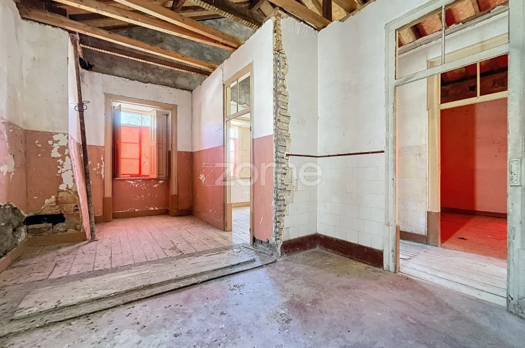 Prédio para Venda em Buarcos Foto 28