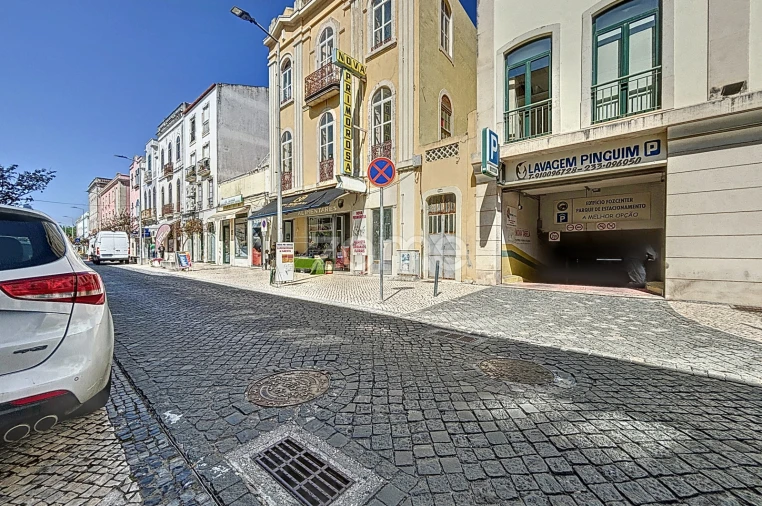 Prédio para Venda em Buarcos Foto 24