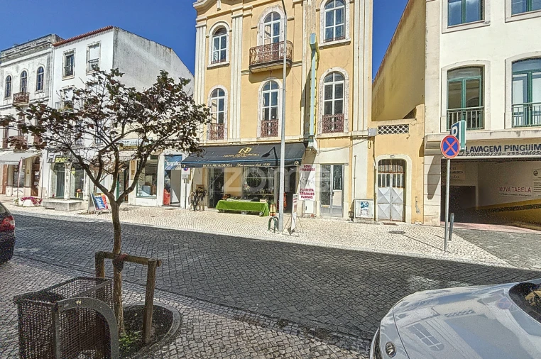 Prédio para Venda em Buarcos Foto 5