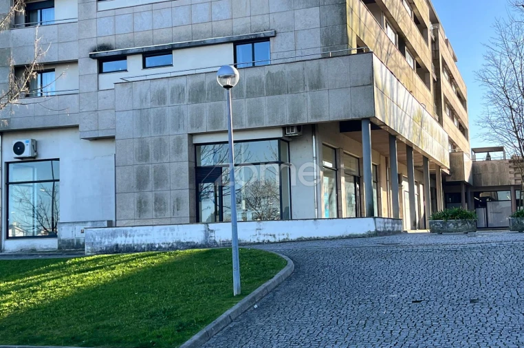 Negócio para Venda em Repeses e São Salvador Foto 13