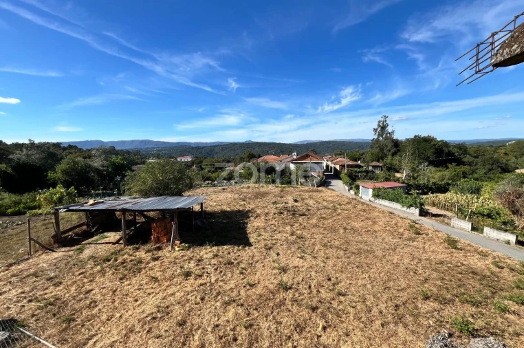 Moradia T3 para Venda em Ribafeita Foto 2