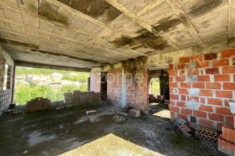 Moradia T3 para Venda em Ribafeita Foto 5