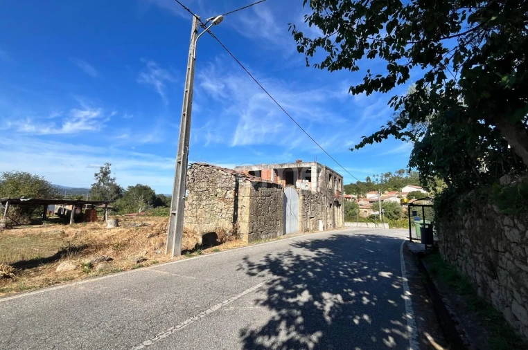 Moradia T3 para Venda em Ribafeita Foto 11