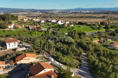 Terreno para Venda em Antuzede e Vil de Matos