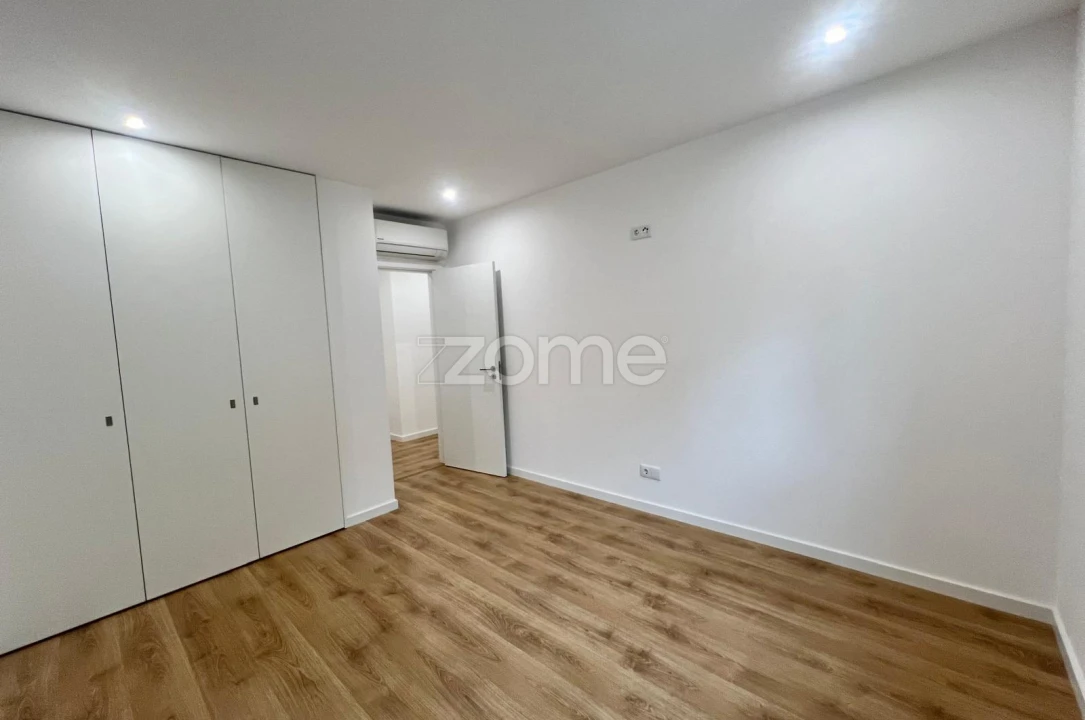 Apartamento T3 para Venda em Eiras e São Paulo de Frades Foto 11