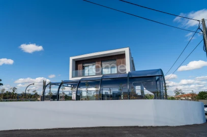Moradia T4 para Venda em São João de Lourosa