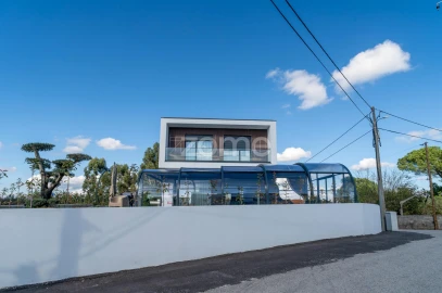Moradia T4 para Venda em São João de Lourosa