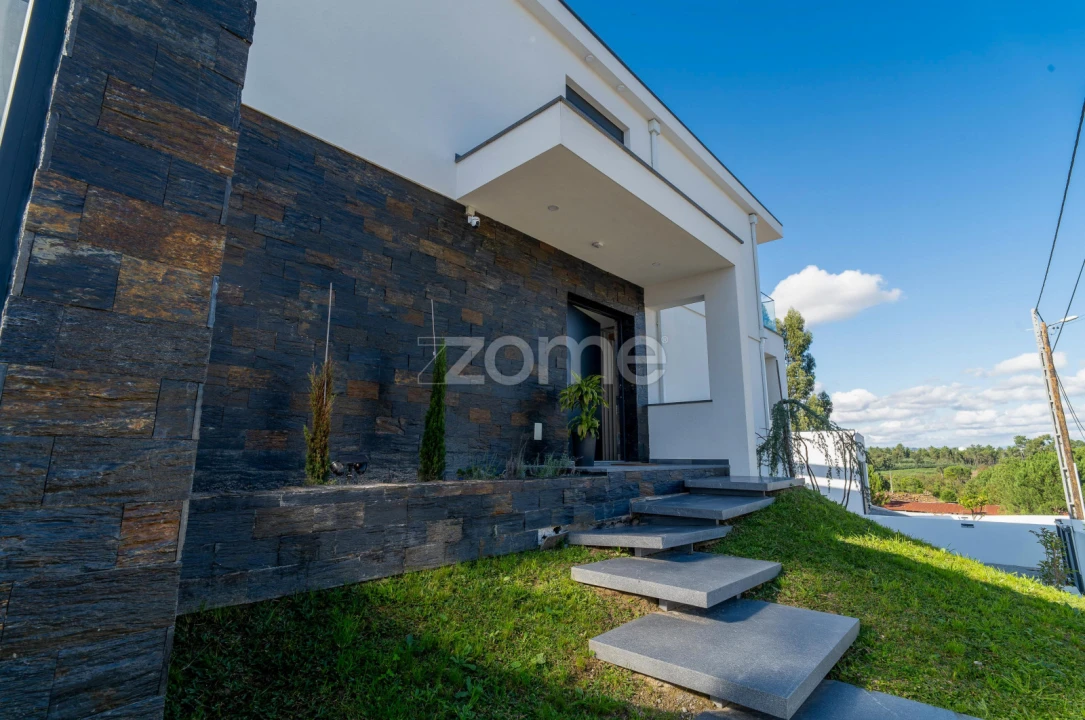 Moradia T4 para Venda em São João de Lourosa Foto 65