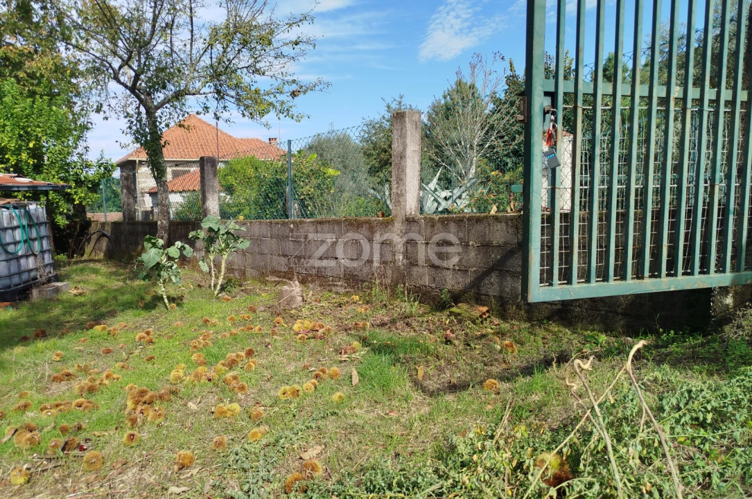 Moradia T3 para Venda em Vilar de Besteiros e Mosteiro de Fráguas Foto 50