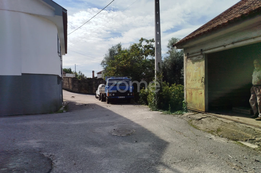 Moradia T3 para Venda em Vilar de Besteiros e Mosteiro de Fráguas Foto 26