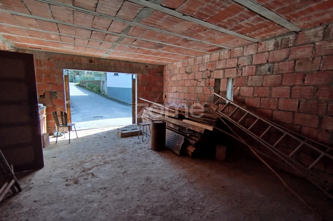 Moradia T3 para Venda em Vilar de Besteiros e Mosteiro de Fráguas Foto 31