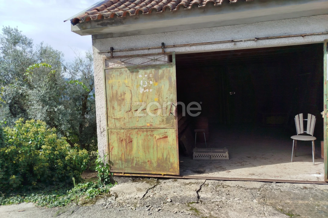 Moradia T3 para Venda em Vilar de Besteiros e Mosteiro de Fráguas Foto 6