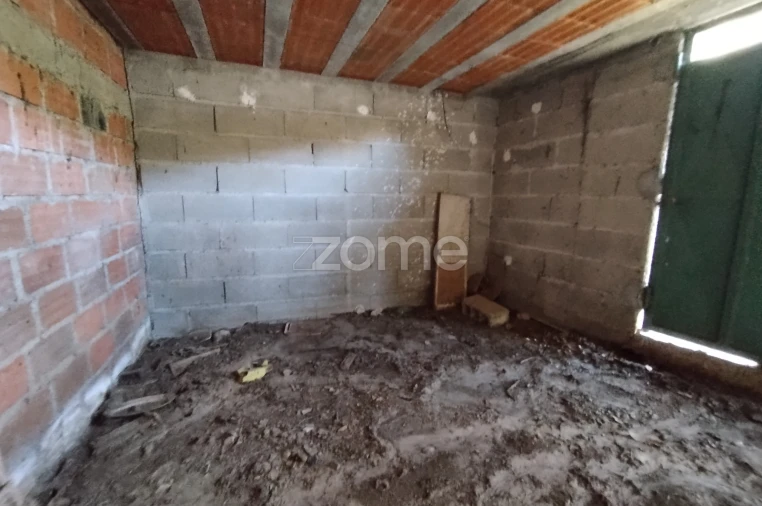 Moradia T3 para Venda em Vilar de Besteiros e Mosteiro de Fráguas Foto 17