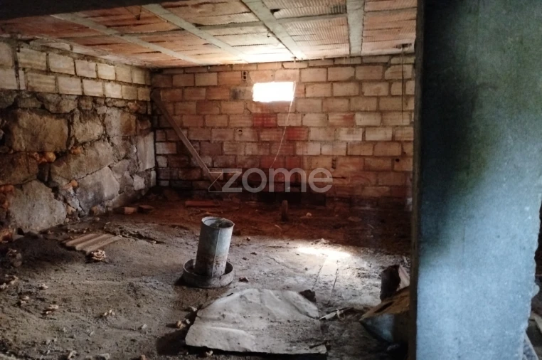 Moradia T3 para Venda em Vilar de Besteiros e Mosteiro de Fráguas Foto 12