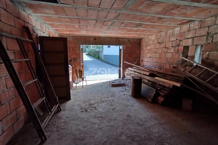 Moradia T3 para Venda em Vilar de Besteiros e Mosteiro de Fráguas Foto 30