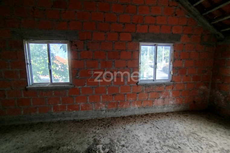 Moradia T3 para Venda em Vilar de Besteiros e Mosteiro de Fráguas Foto 36