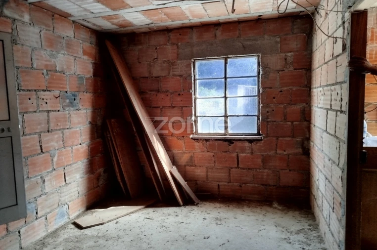 Moradia T3 para Venda em Vilar de Besteiros e Mosteiro de Fráguas Foto 38