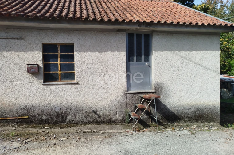 Moradia T3 para Venda em Vilar de Besteiros e Mosteiro de Fráguas Foto 3