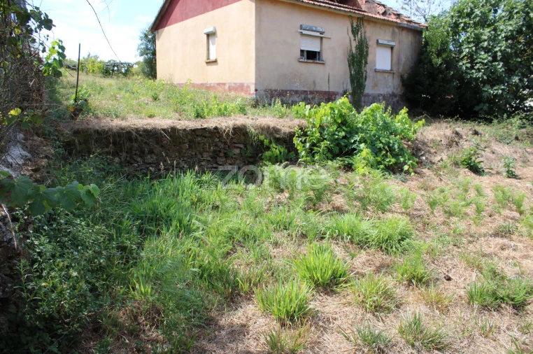 Moradia T3 para Venda em Castelões Foto 13