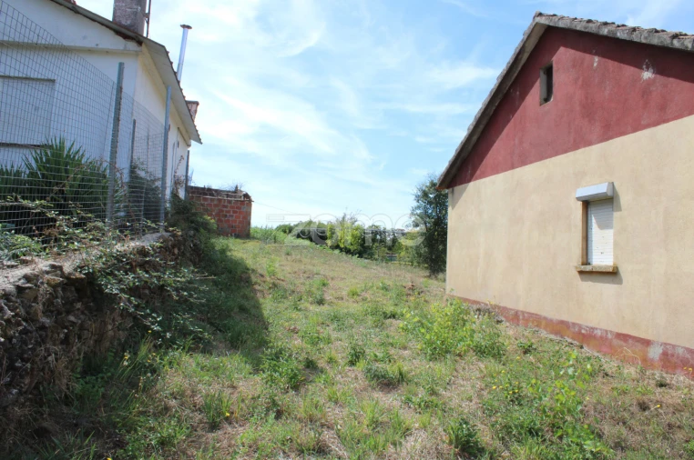 Moradia T3 para Venda em Castelões Foto 22