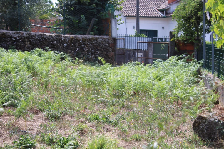 Moradia T3 para Venda em Castelões Foto 24