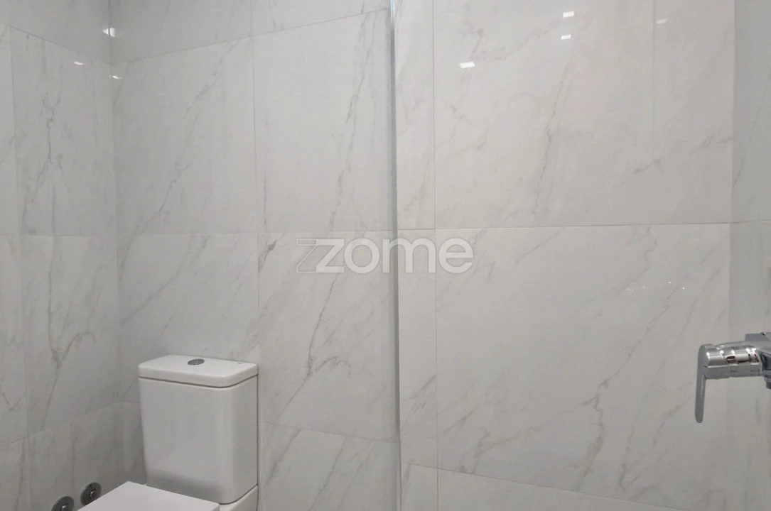 Apartamento T2 para Venda em Tavarede Foto 12