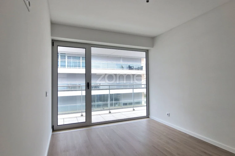 Apartamento T2 para Venda em Tavarede Foto 8